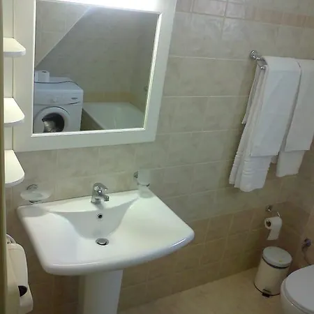 Rodousakis Homes